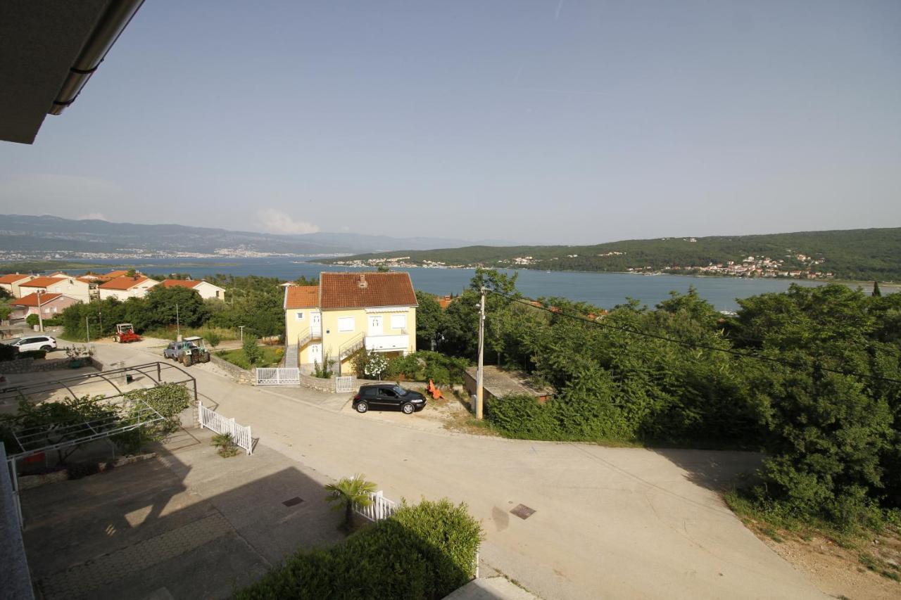 Apartments Klaudija Čižići Exterior foto